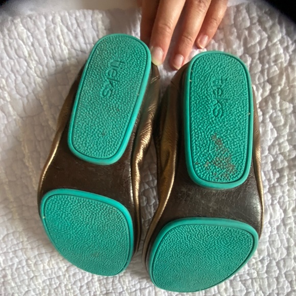 Gold/Bronze Tieks - Picture 2 of 4